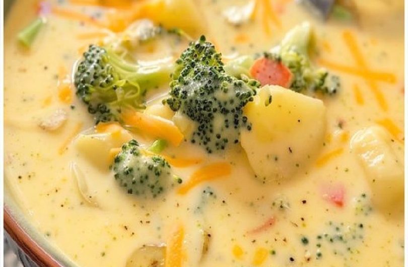 Brokkoli-Kartoffel-Suppe mit Cheddar – Unwiderstehlich cremig!