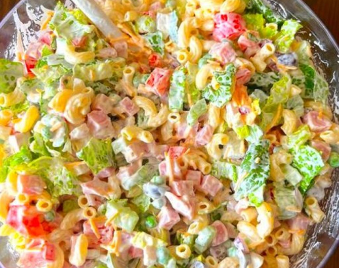 Nudelsalat mit Joghurt-Soße – Frisch, leicht und unglaublich lecker