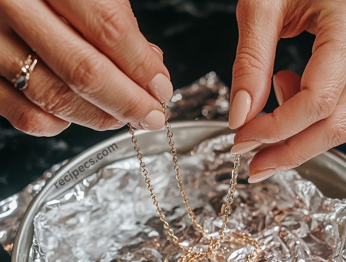 Der ultimative Trick zum Schmuckreinigen – fast ohne Aufwand