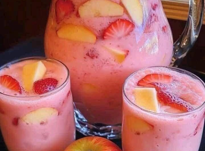 Mein Geheimrezept: Cremiger Erdbeer-Apfel-Punsch für besondere Momente