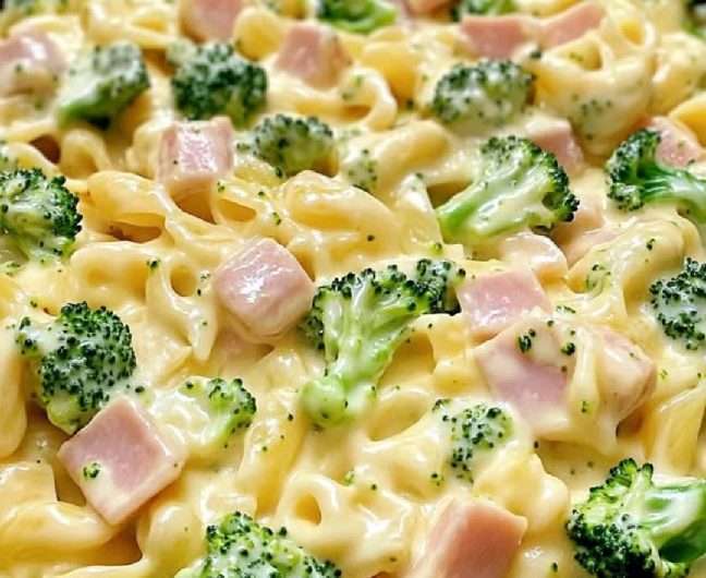 Cremige Brokkoli-Schinken-Pasta – Wenn aus Alltag ein Lieblingsessen wird