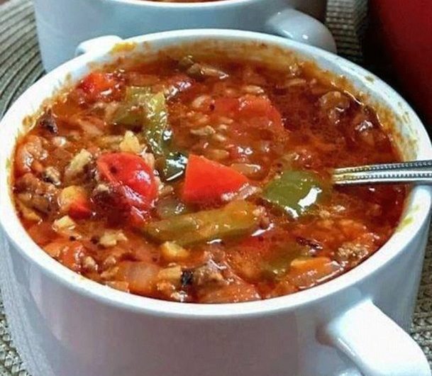 Gefüllte Paprika Suppe – Ein Familienrezept voller Erinnerungen