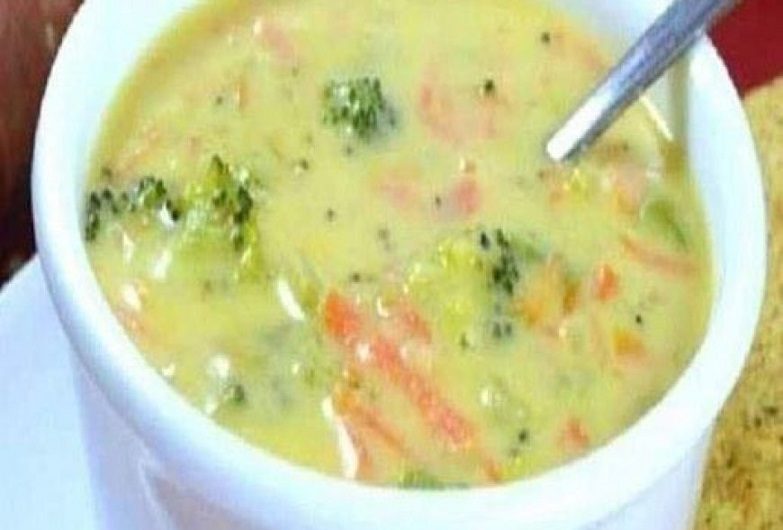 Die 3-Tage-Detox-Suppe, die Entzündungen, Bauchfett und Krankheiten reinigt – und die man so viel essen darf, wie man will