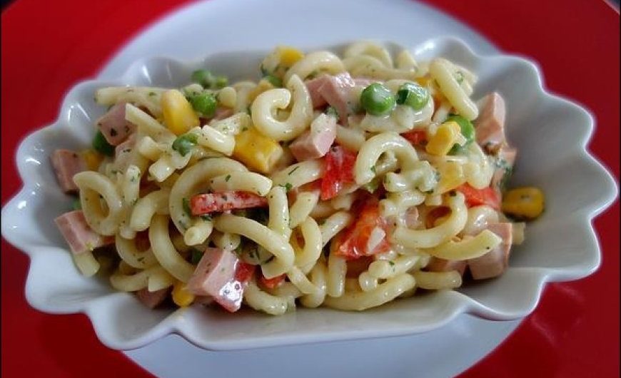 Bester und leckerster Nudelsalat – ein Klassiker, der immer passt