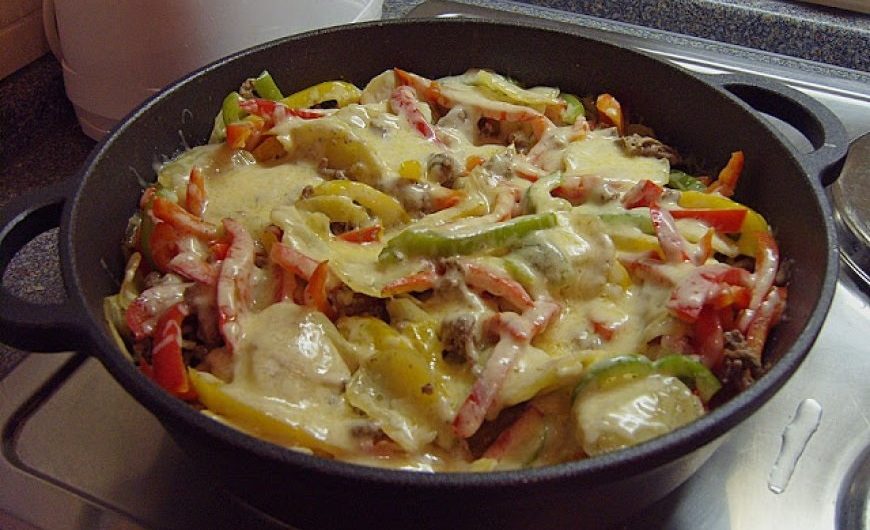Kartoffel-Paprika-Pfanne mit Hackfleisch