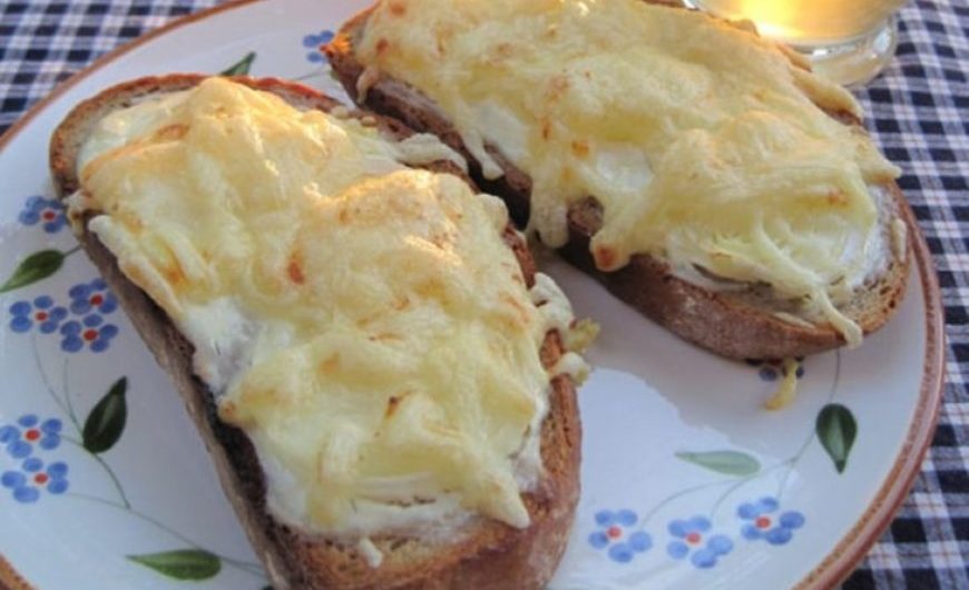 Überbackenes Zwiebelbrot – ein einfaches Rezept mit großer Wirkung
