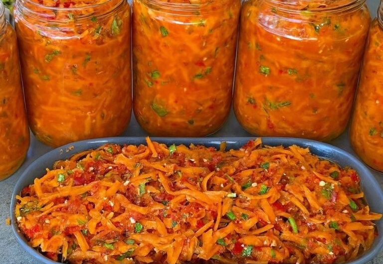 Goldene Gläser aus Omas Küche — das Rezept, das jede Feier rettet