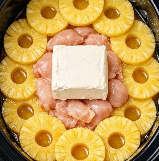 Cremiges Hähnchen mit Frischkäse und Ananas aus dem Slow Cooker – ein Wintergericht, das wärmt und glücklich macht