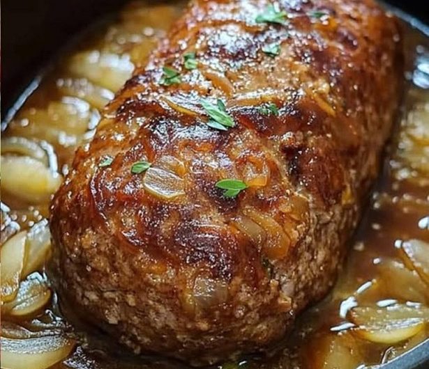 Der saftigste Zwiebel-Hackbraten meines Lebens – ein ehrliches Familienrezept, das immer gelingt