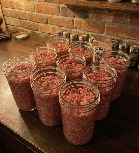 Eine anfängerfreundliche Einführung ins Einkochen von hausgemachtem Hackbraten – meine Gedanken aus einer ganz normalen Küche
