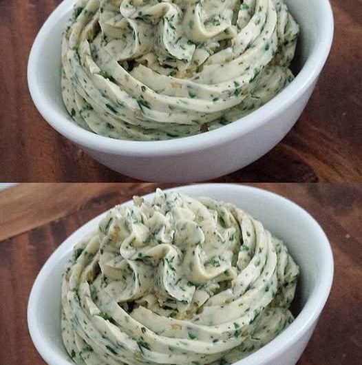 Diese Kräuterbutter mache ich seit Jahren – und jedes Mal fragt jemand nach dem Rezept