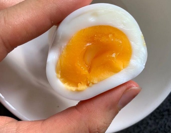 Das einfache Frühstücksei wie aus alten Zeiten – warum ein ruhiger Morgen mit etwas so Schlichtem beginnen darf