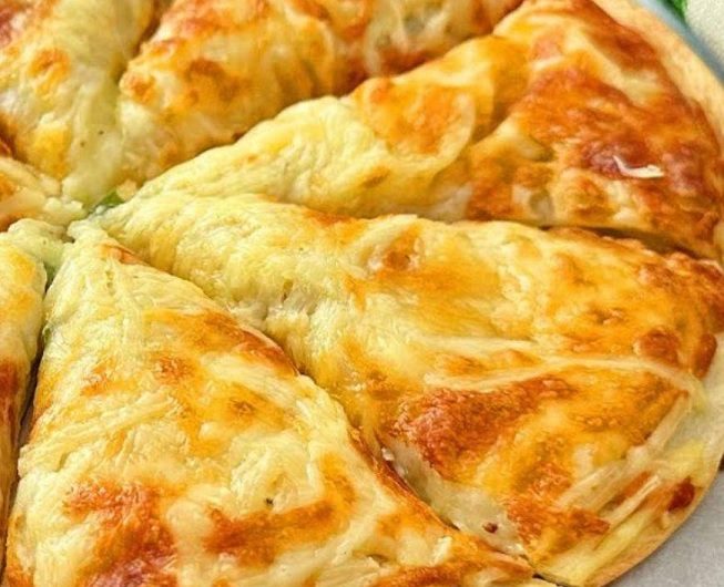 2 Kartoffeln und ein bisschen Käse – dieses einfache Ofengericht mache ich fast jedes Wochenende