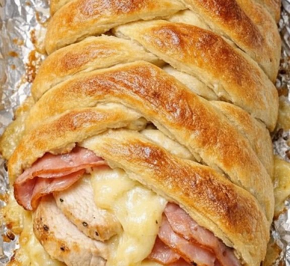 Mein goldbrauner Hähnchen-Zopf aus dem Ofen – als ich aus einfachen Zutaten etwas gemacht habe, das aussah wie vom Festbuffet