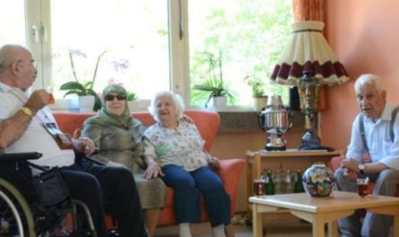Der stille Dank eines Millionärs an seine langjährige Pflegekraft