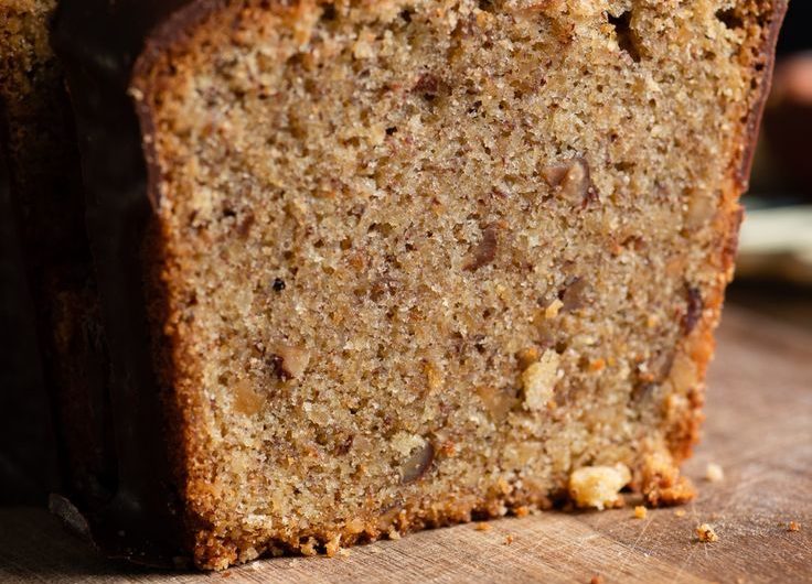 Omas saftiger Haselnusskuchen in der Kastenform (7 Zutaten Rezept)