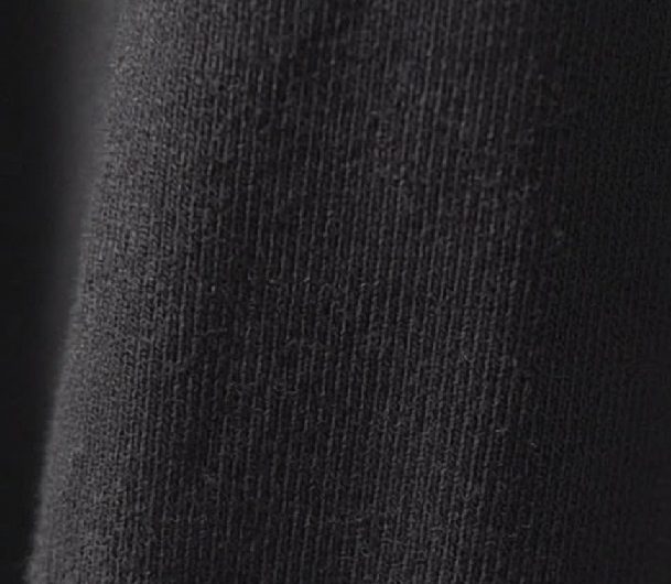 Überall an meiner Hose klebten diese seltsamen Naturfundstücke – Die überraschende Entdeckung hinter einem ganz gewöhnlichen Spaziergang