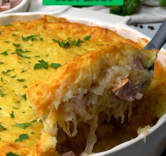 Kohl und Fleisch, ja so fein – das muss Sauerkraut-Kasseler-Auflauf mit Kloßteig sein