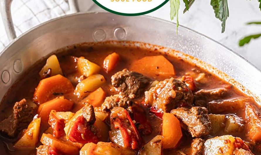 Klassische Gulaschsuppe ungarischer Art wie bei Oma