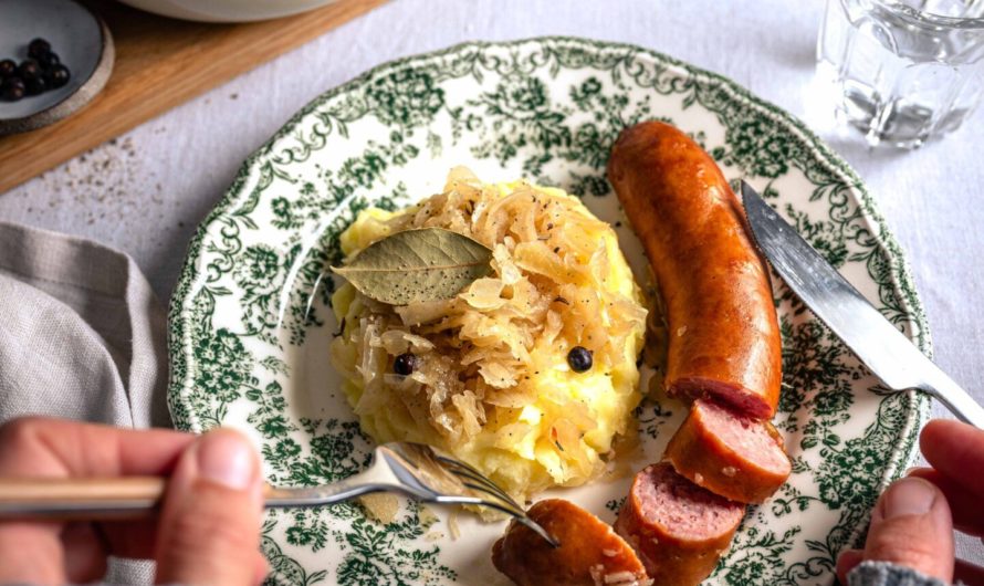 Sauerkraut mit Kartoffeln untereinander wie bei Oma