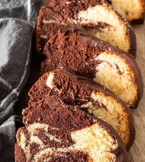 Saftiger Marmorkuchen Gugelhupf | Omas bestes Rezept