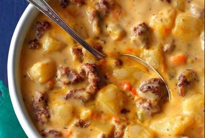 Cremige Kartoffelsuppe mit Hackfleisch – herzhaft, sättigend und perfekt für gemütliche Tage